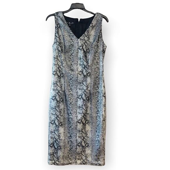 Trio 8 Black Snakeskin Sleeveless Shift V-Neck Date Night Party Dress - Picture 1 of 7